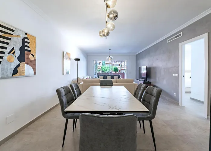 Lado Playa Apartment *